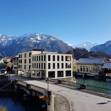 The Aarburg & Cafe 2* Unterseen