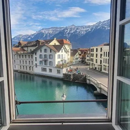 The Aarburg & Cafe 2*