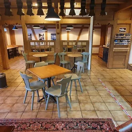 Ξενοδοχείο The Aarburg & Cafe 2*