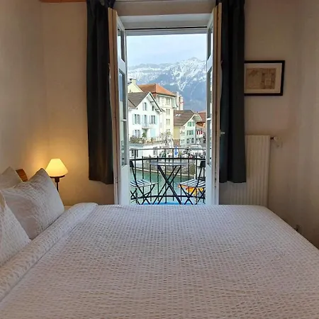 The Aarburg & Cafe Ξενοδοχείο