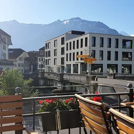 Ξενοδοχείο The Aarburg & Cafe
