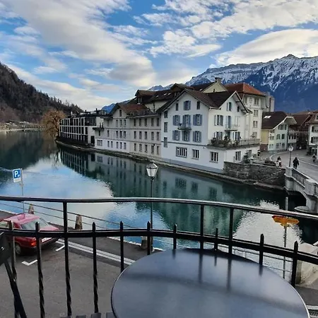 The Aarburg & Cafe Ξενοδοχείο Ιντερλάκεν